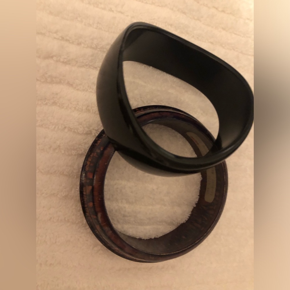 Bundle Multicolor Patterned Bangle Bracelet
and stylish Black  Bangle Bracelet